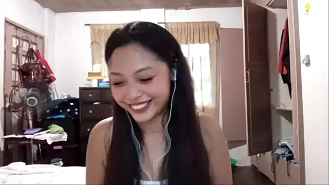 Snapshot of AugustinaRadziewicz chatting on 18, 7, 2026 AugustinaRadziewicz online show from 18, 7, 2026
