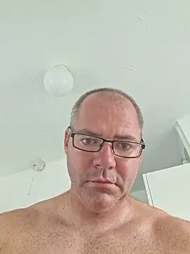 Lucas85530 online show from 3, 8, 2026