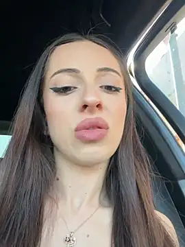 MoonLinaa online show from 19, 7, 2026