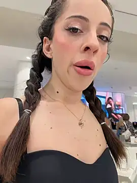 MoonLinaa online show from 21, 7, 2026