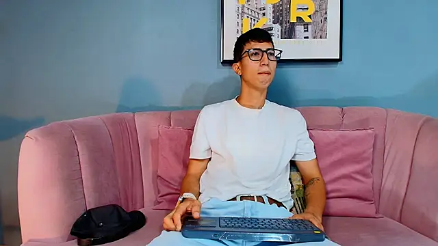 Keny Romero online show from 22, 7, 2026