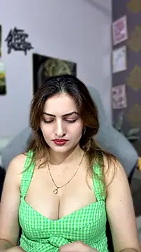 Snapshot of oopsiechoudhary chatting on 20, 7, 2026 oopsiechoudhary online show from 20, 7, 2026