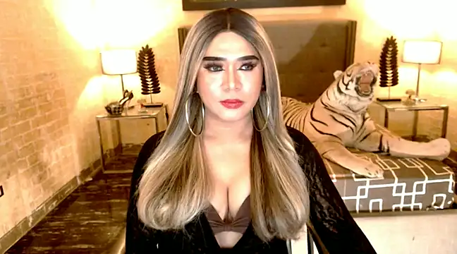 BigCumHuntersxx online show from 24, 1, 2025