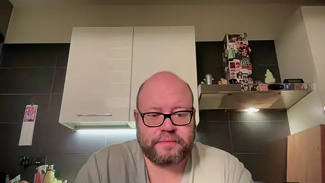 Snapshot of theitalianbear chatting on 20, 4, 2026 theitalianbear online show from 20, 4, 2026
