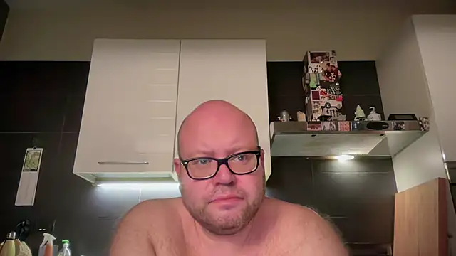 Snapshot of theitalianbear chatting on 28, 5, 2026 theitalianbear online show from 28, 5, 2026