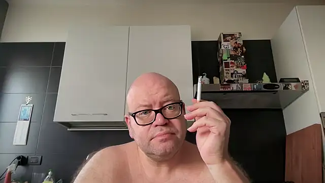 theitalianbear online show from 21, 7, 2026