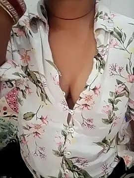 Avni Yadav 001 online show from 28, 7, 2026
