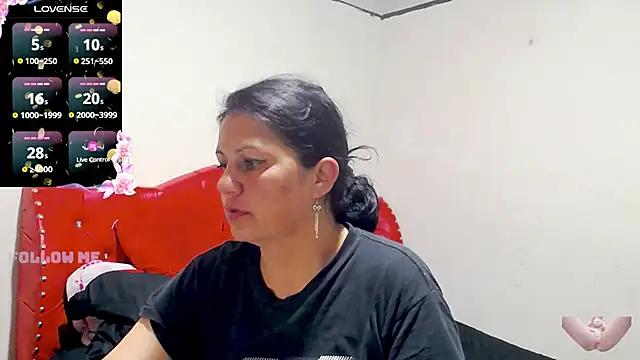 Snapshot of sexy_jhoan88 chatting on 23, 11, 2025 sexy jhoan88 online show from 23, 11, 2025