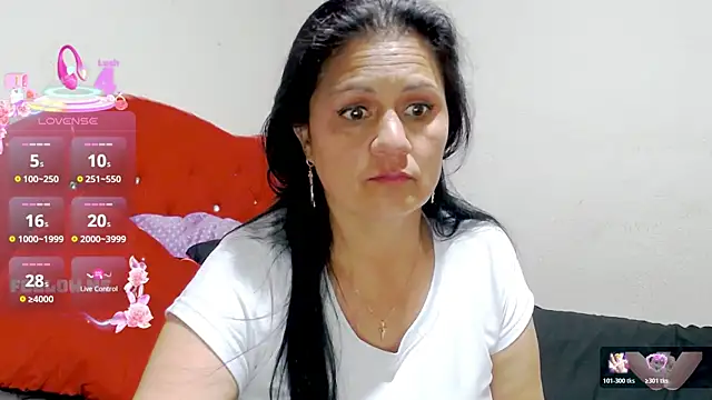 Snapshot of sexy_jhoan88 chatting on 2, 12, 2025 sexy jhoan88 online show from 2, 12, 2025