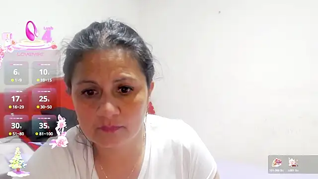 Snapshot of sexy_jhoan88 chatting on 17, 12, 2025 sexy jhoan88 online show from 17, 12, 2025