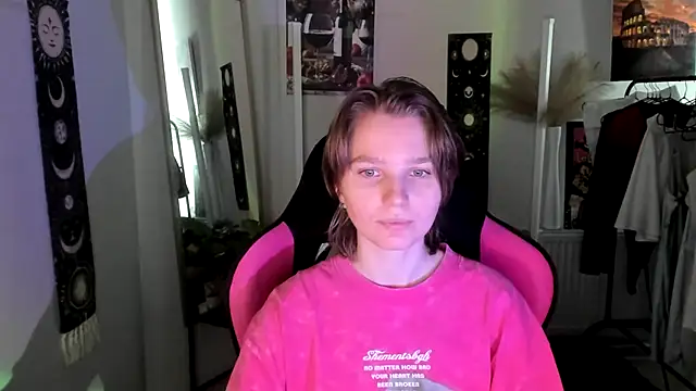 VivienneNoirr online show from 31, 7, 2026