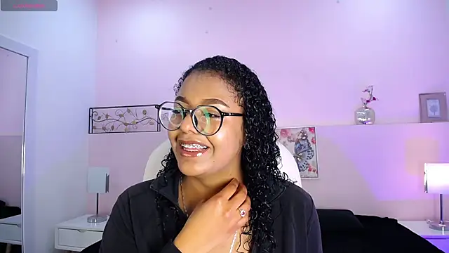 Afroditaa 19 online show from 2, 8, 2026
