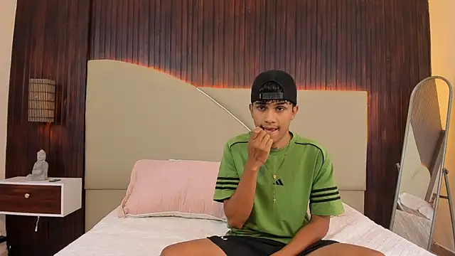 Alexxx B2026 online show from 4, 8, 2026