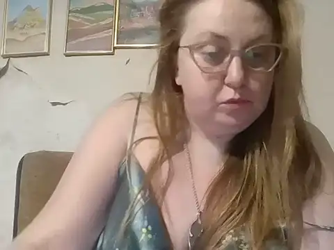 Snapshot of NyxVanta chatting on 5, 8, 2026 NyxVanta online show from 5, 8, 2026