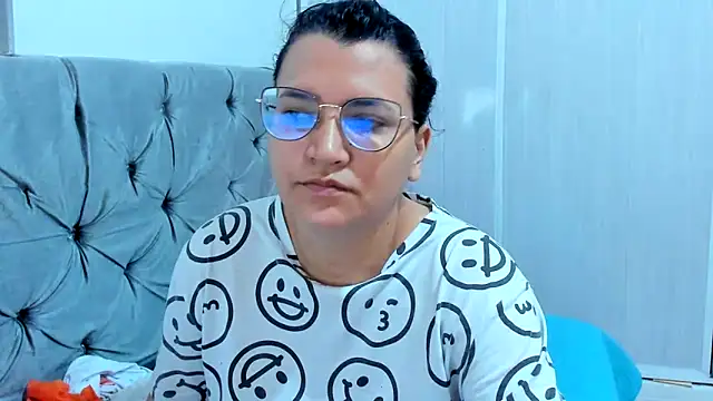 Snapshot of MARILYN_GARCIA chatting on 15, 1, 2025 MARILYN GARCIA online show from 15, 1, 2025