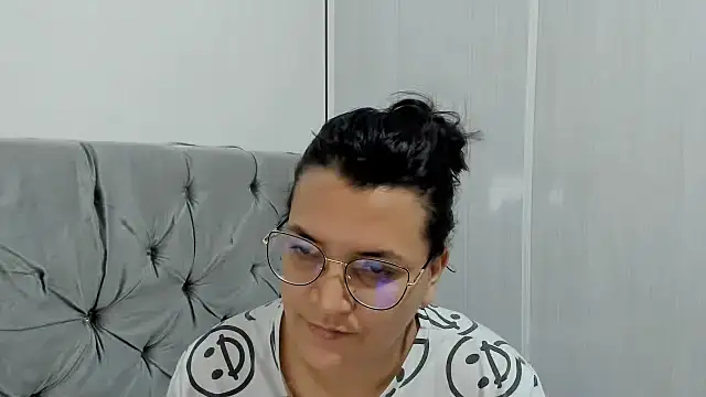 Snapshot of MARILYN_GARCIA chatting on 27, 1, 2025 MARILYN GARCIA online show from 27, 1, 2025