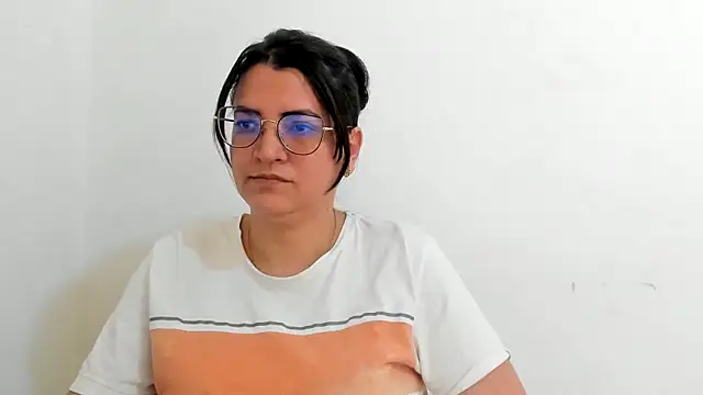 Snapshot of MARILYN_GARCIA chatting on 8, 9, 2025 MARILYN GARCIA online show from 8, 9, 2025