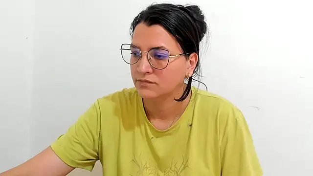 Snapshot of MARILYN_GARCIA chatting on 17, 9, 2025 MARILYN GARCIA online show from 17, 9, 2025