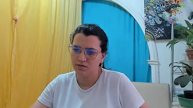 MARILYN GARCIA online show from 15, 7, 2026