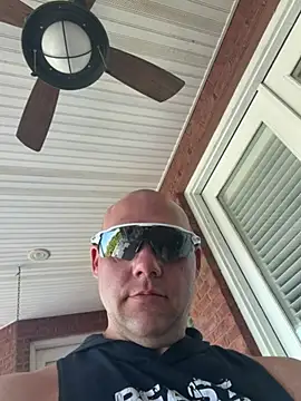 Snapshot of kinkyjorge89 chatting on 5, 8, 2026 kinkyjorge89 online show from 5, 8, 2026
