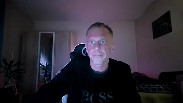 slaveboy2016xh online show from 27, 12, 2024