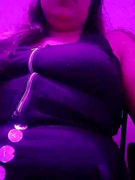 SEXY AUNTYY online show from 9, 8, 2026