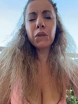Snapshot of sexylenia chatting on 12, 6, 2026 sexylenia online show from 12, 6, 2026