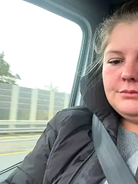 Snapshot of BootyLola chatting on 29, 10, 2025 BootyLola online show from 29, 10, 2025