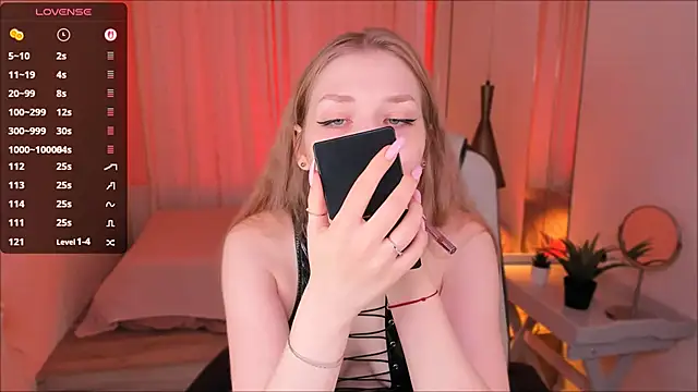 Snapshot of DakotaMabs chatting on 30, 11, 2025 DakotaMabs online show from 30, 11, 2025