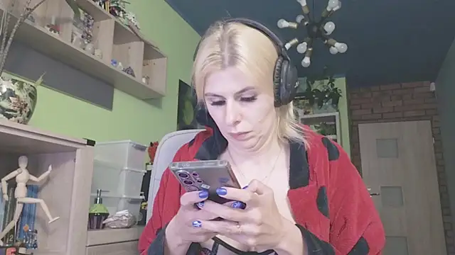 karmija online show from 28, 11, 2025