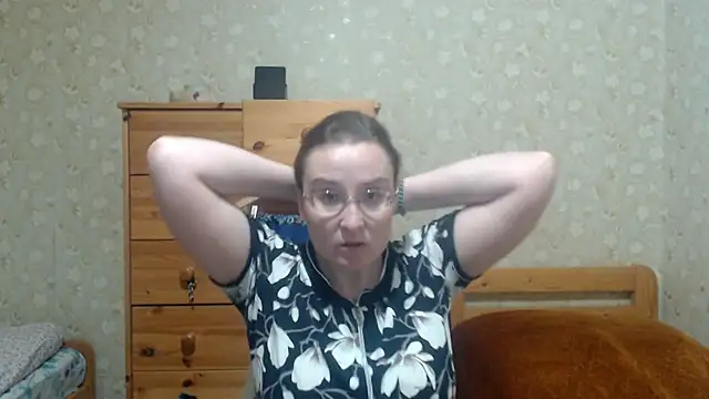 Snapshot of Smart_Rose chatting on 9, 11, 2025 Smart Rose online show from 9, 11, 2025