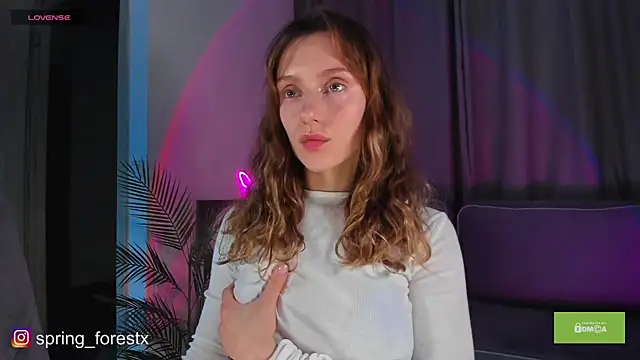 Snapshot of spring_forest chatting on 5, 11, 2025 spring forest online show from 5, 11, 2025