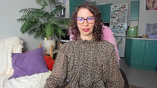 ChristinaGlory online show from 31, 5, 2026