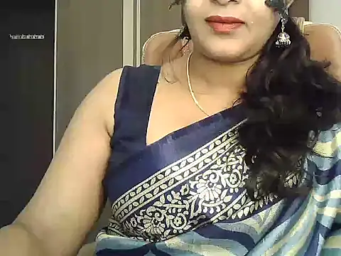 Snapshot of Spandana_Sweety chatting on 24, 10, 2025 Spandana Sweety online show from 24, 10, 2025