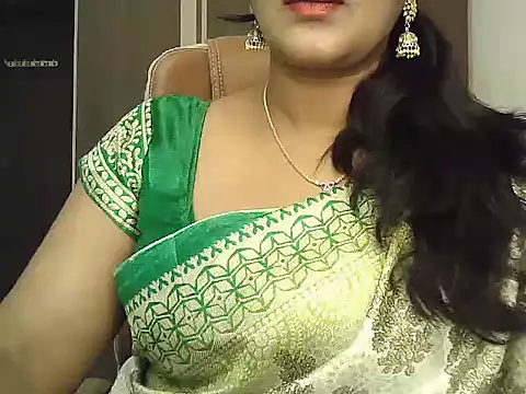 Snapshot of Spandana_Sweety chatting on 27, 10, 2025 Spandana Sweety online show from 27, 10, 2025