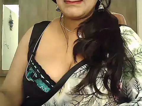 Snapshot of Spandana_Sweety chatting on 3, 2, 2026 Spandana Sweety online show from 3, 2, 2026