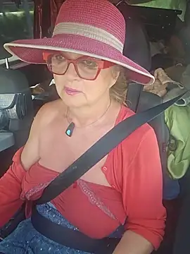 MucMilf59 online show from 2, 6, 2026