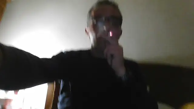 CarlosRocha73 online show from 8, 4, 2026