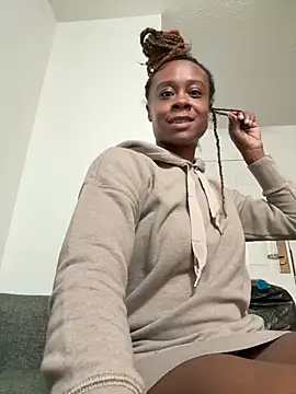 queenGypsy24 online show from 11, 1, 2026