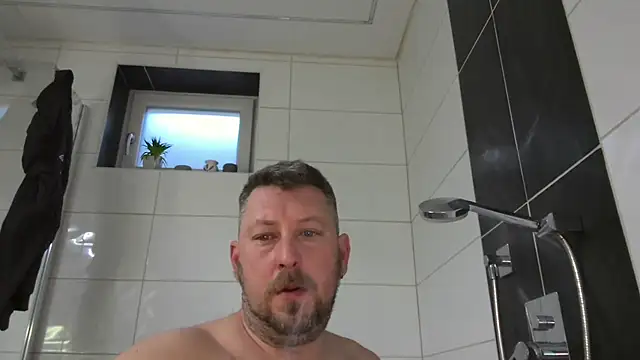 Snapshot of ktmtom247 chatting on 8, 2, 2025 ktmtom247 online show from 8, 2, 2025