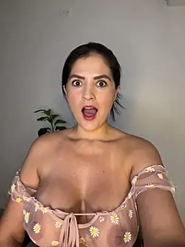 Carolina Novoa online show from 15, 12, 2024