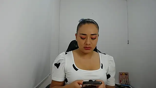 ReyleDoll online show from 18, 12, 2024