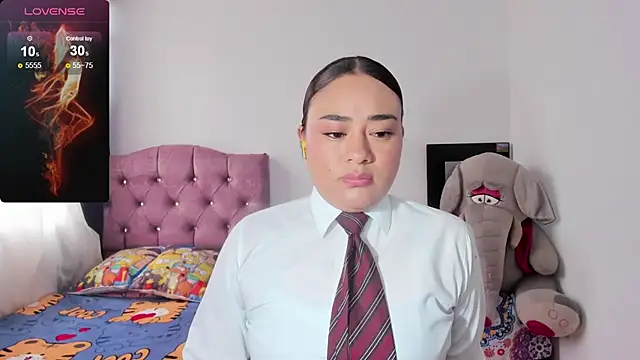 Snapshot of ReyleDoll chatting on 13, 5, 2026 ReyleDoll online show from 13, 5, 2026