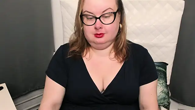 Snapshot of dirtyBonnie chatting on 25, 1, 2025 dirtyBonnie online show from 25, 1, 2025