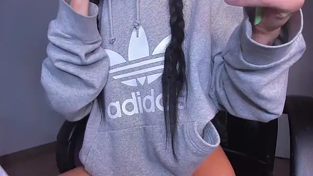 Snapshot of Lisegg_ chatting on 3, 12, 2025 Lisegg online show from 3, 12, 2025