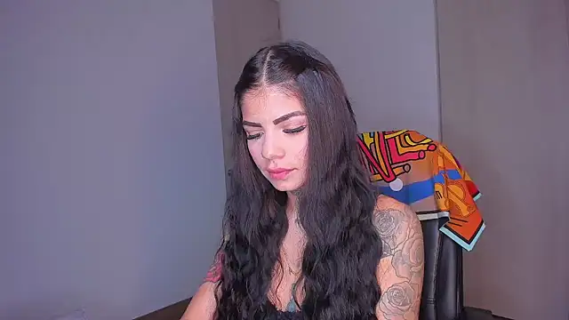 Snapshot of Lisegg_ chatting on 4, 12, 2025 Lisegg online show from 4, 12, 2025