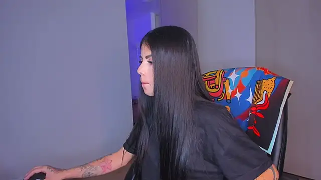 Snapshot of Lisegg_ chatting on 5, 1, 2026 Lisegg online show from 5, 1, 2026