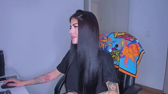 Snapshot of Lisegg_ chatting on 23, 2, 2026 Lisegg online show from 23, 2, 2026