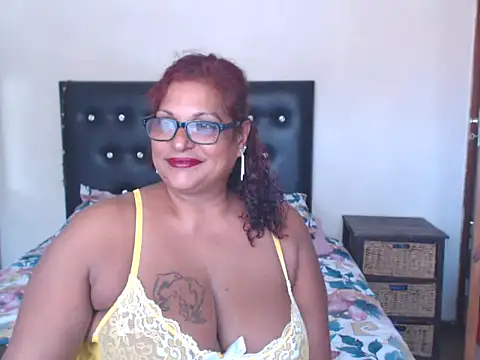 Snapshot of sexylax17 chatting on 28, 12, 2024 sexylax17 online show from 28, 12, 2024