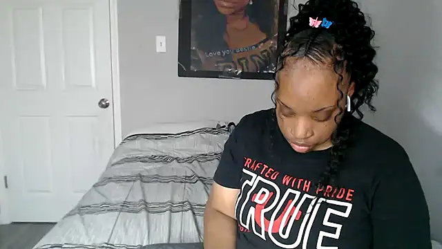 Sexymona1218 online show from 13, 3, 2025